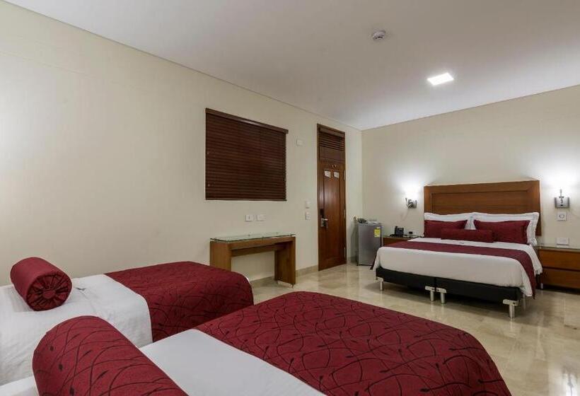 标准三人间, Dorado La 70