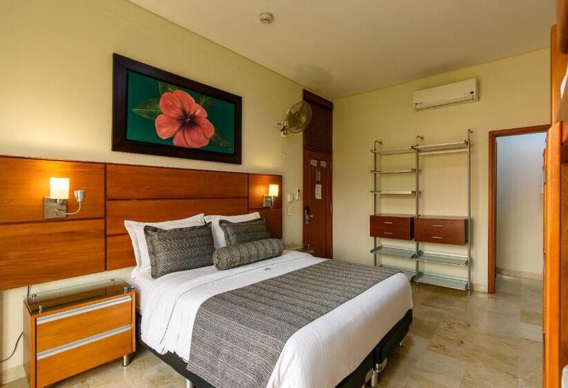 家庭间, Dorado La 70