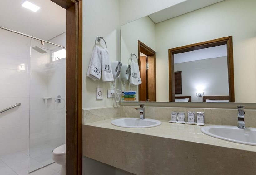 家庭间, Dorado La 70