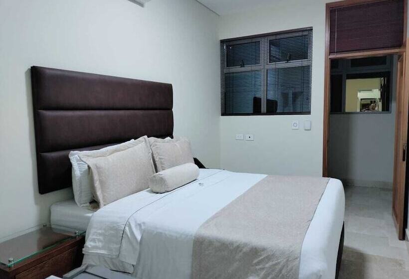 经济房, Dorado La 70