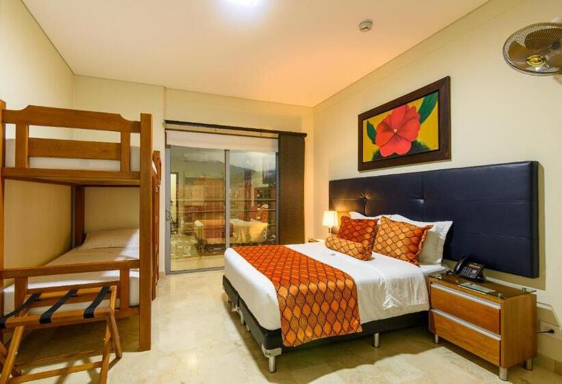 家庭间, Dorado La 70