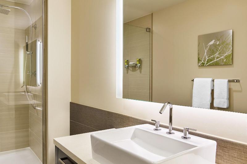 Стандартный Номер Кровать Кинг, Element Fargo