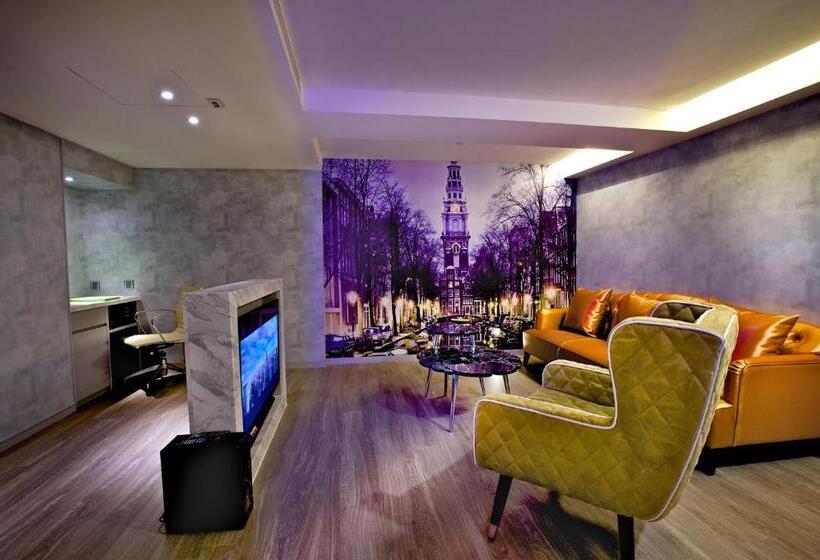 スイート, Fx Inn Kaohsiung Zhonghua Road Branch