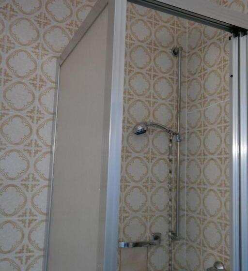 经济房, Herzog S Ulsterbrücke