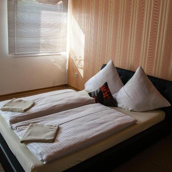 经济房, Herzog S Ulsterbrücke