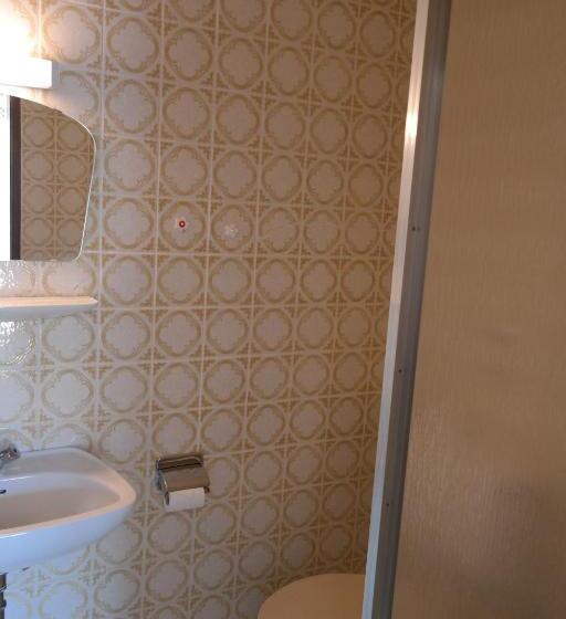 标准三人间, Herzog S Ulsterbrücke