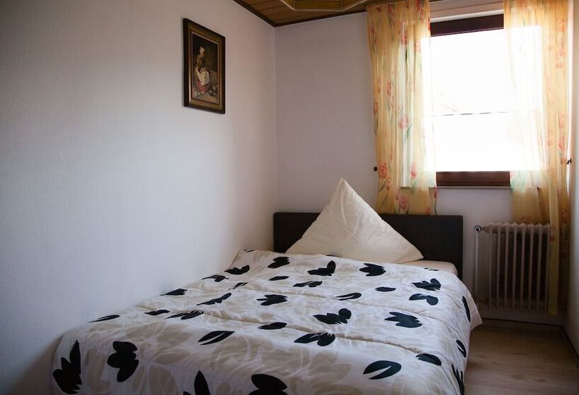 标准单人间, Herzog S Ulsterbrücke