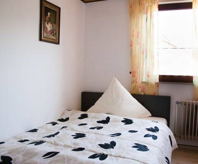 标准单人间, Herzog S Ulsterbrücke