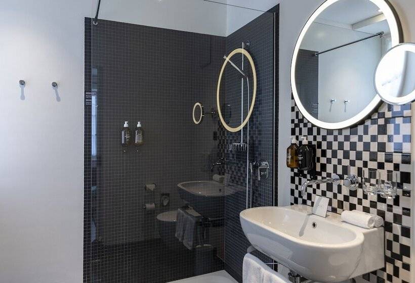 اتاق استاندارد, Marktgasse