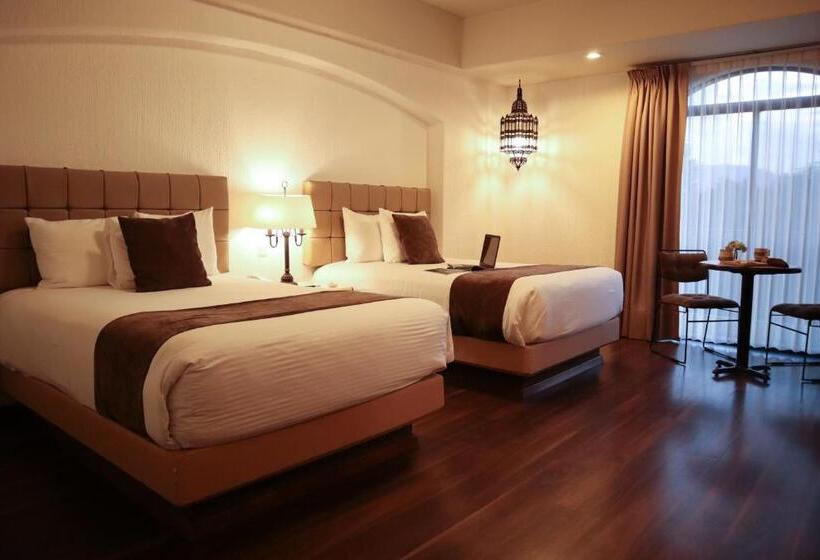 اتاق سوپریور, Meson Del Valle