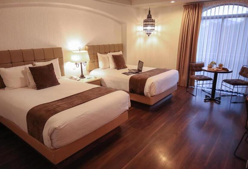 اتاق سوپریور, Meson Del Valle