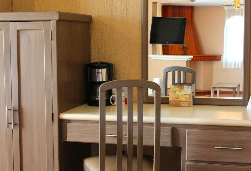 اتاق سوپریور, Meson Del Valle