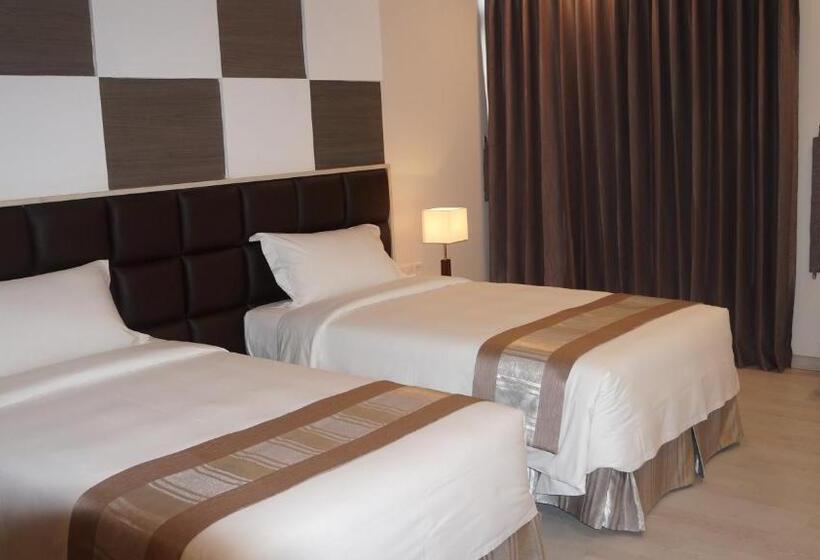 اتاق لوکس, Parami