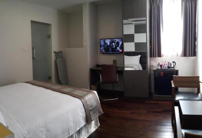 اتاق سوپریور, Parami