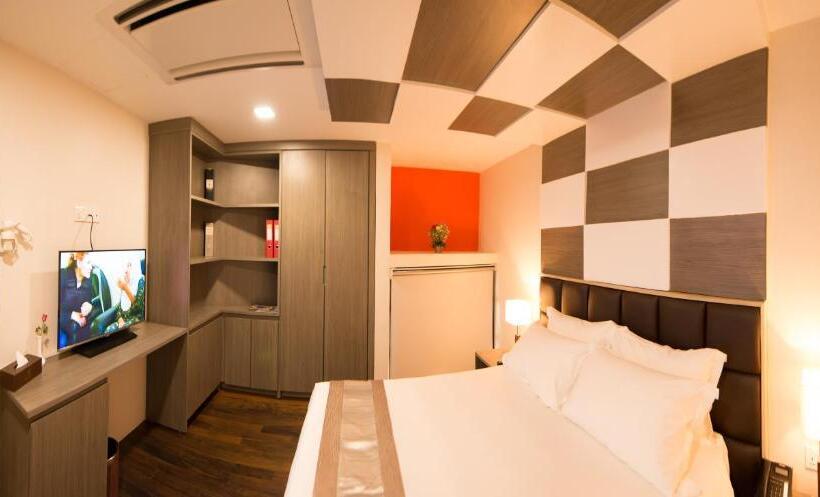 سوییت اجرایی, Parami