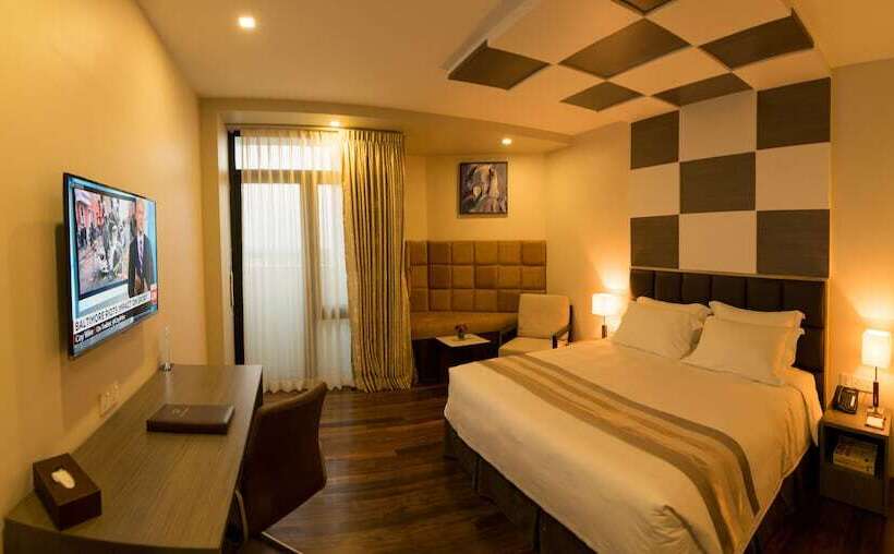 اتاق پرمیوم, Parami