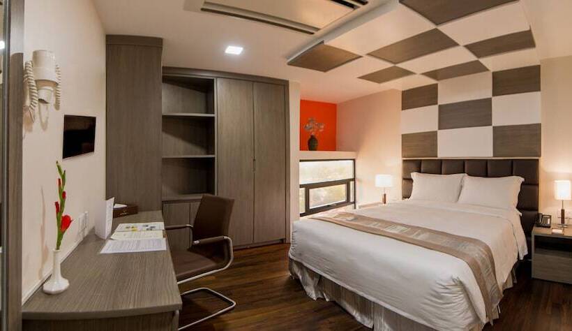 اتاق پرمیوم, Parami