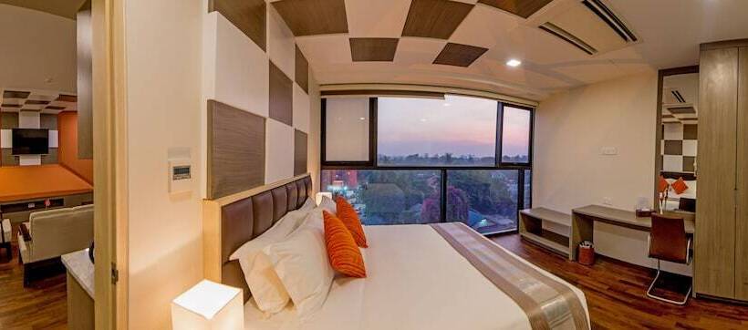 سوییت اجرایی, Parami