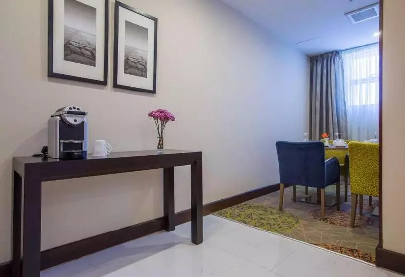スイート, Radisson Blu Plaza Jeddah
