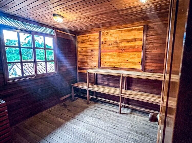 スタンダードルーム, Sunrise By Hype