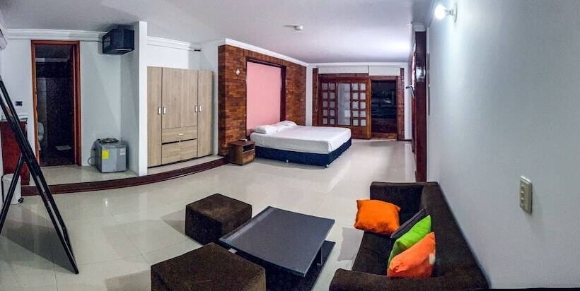 スタンダードルーム, Sunrise By Hype