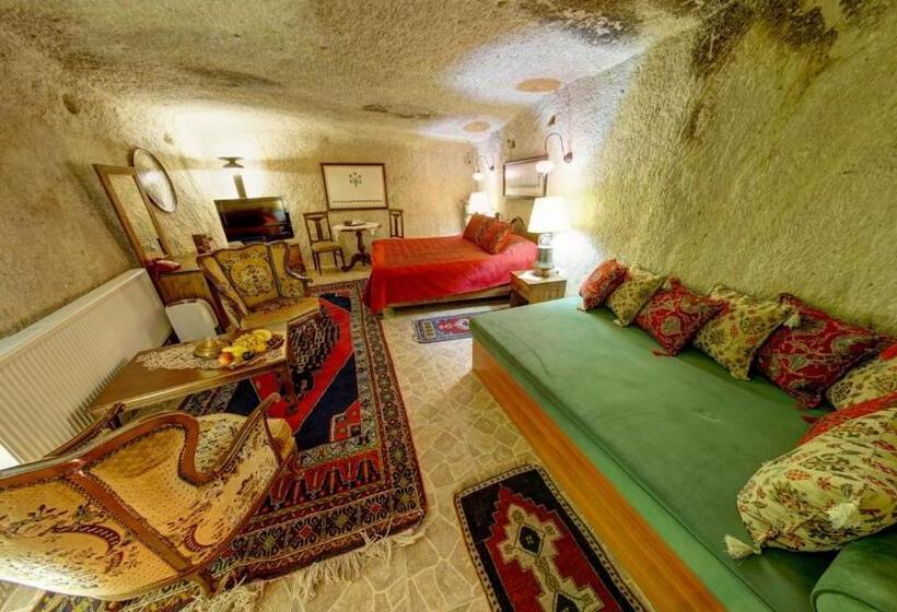 패밀리 룸, Turkish Cave House