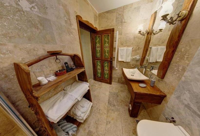 스위트, Turkish Cave House