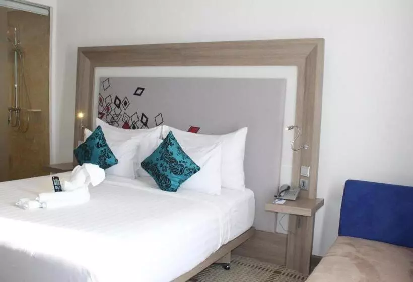デラックスルーム, Novotel Makassar Grand Shayla