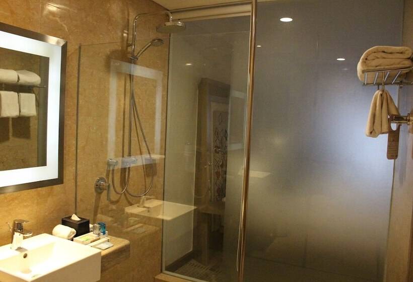 豪华房间, Novotel Makassar Grand Shayla