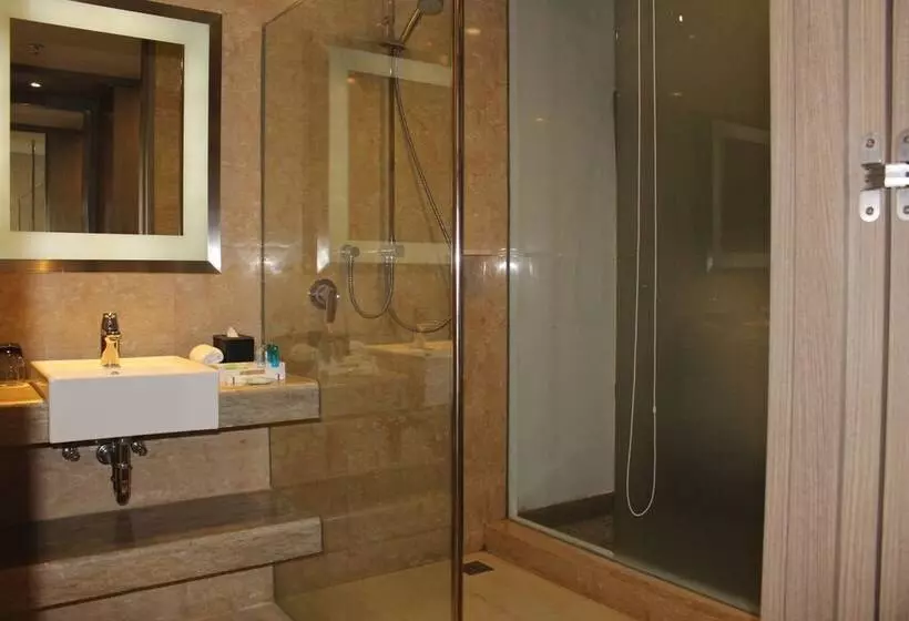 デラックスルーム, Novotel Makassar Grand Shayla