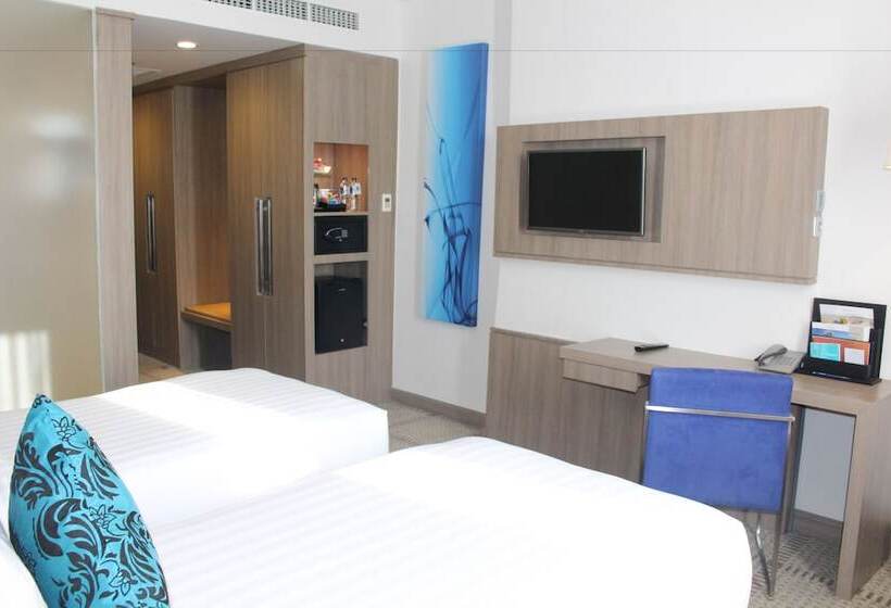 Номер Deluxe, Novotel Makassar Grand Shayla