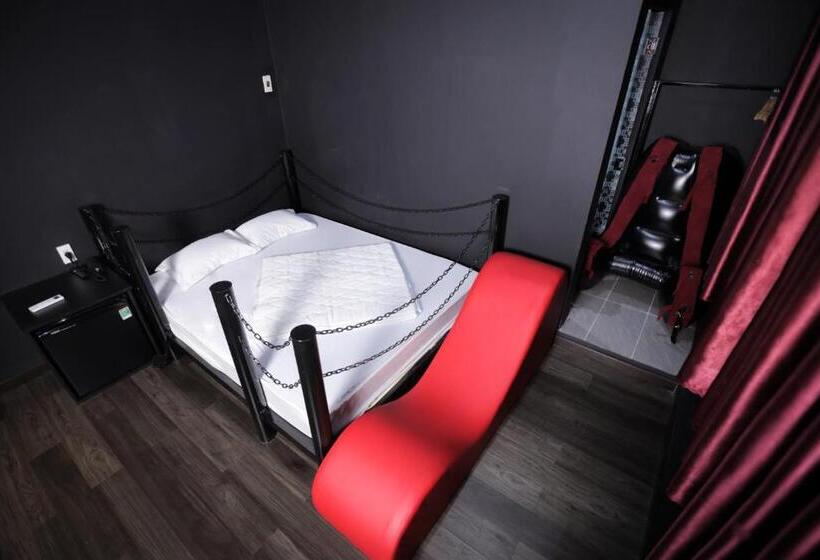 اتاق استاندارد, Dubai Luxury Hotel & Massage