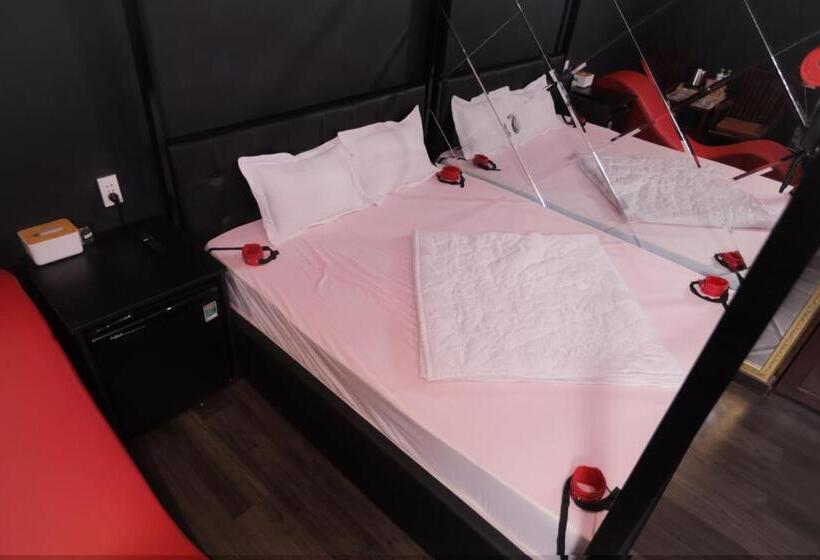 اتاق استاندارد, Dubai Luxury Hotel & Massage