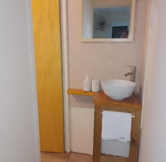 דירת חדר נוף לבריכה, Entre Las Sierras Cabañas Tiny House