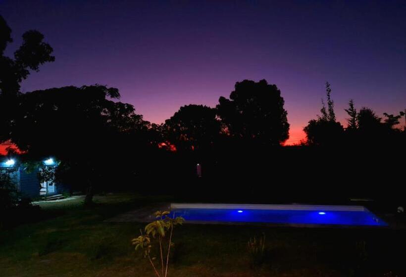 דירת חדר נוף לבריכה, Entre Las Sierras Cabañas Tiny House