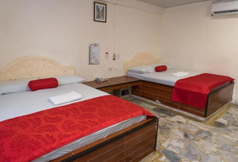 Standardzimmer 2 Doppelbetten, Cordillera