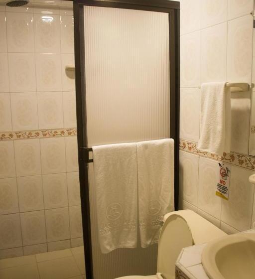 Standardzimmer 2 Doppelbetten, Cordillera