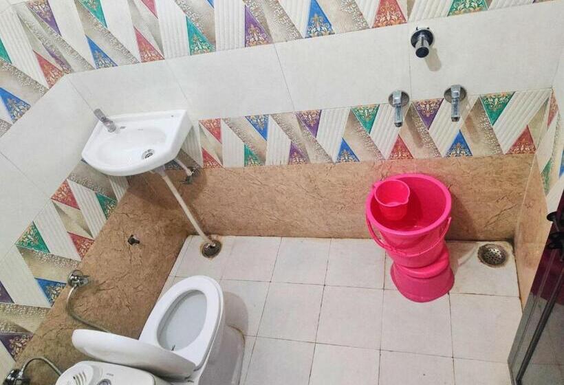 غرفة ديلوكس, Raj Near Railway Station , Haridwar