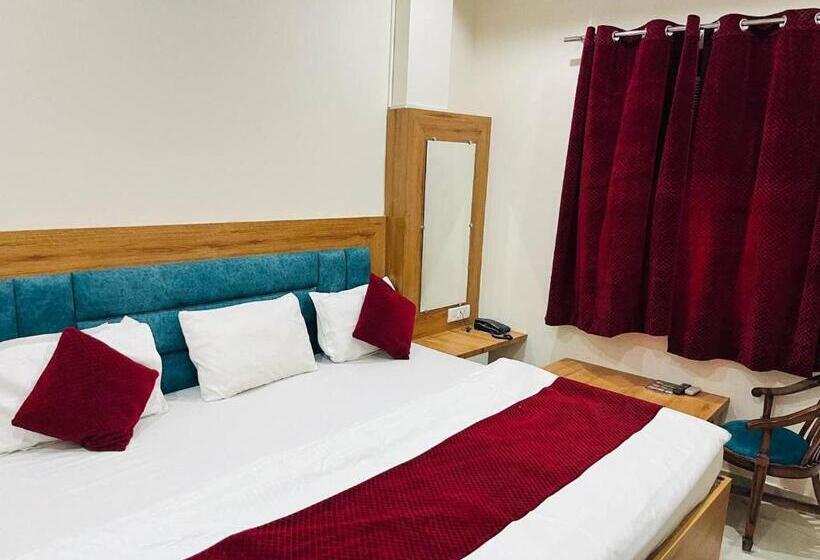 غرفة ديلوكس, Raj Near Railway Station , Haridwar