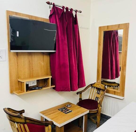 غرفة ديلوكس, Raj Near Railway Station , Haridwar