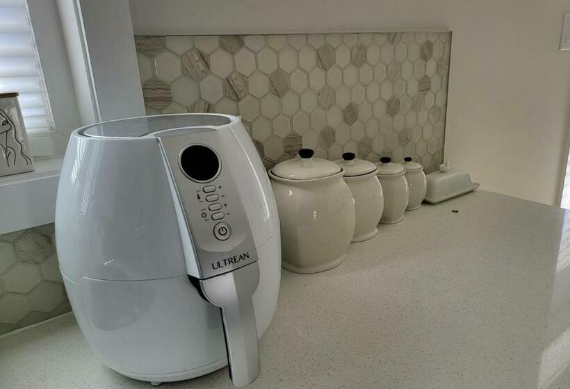 デラックスルーム, Peaceful Place By Comforter Services