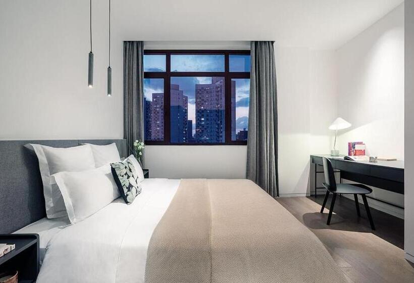 Студио Стандарт с Балконом, Base Pusan Serviced Apartment  Shanghai New International Expo Centre