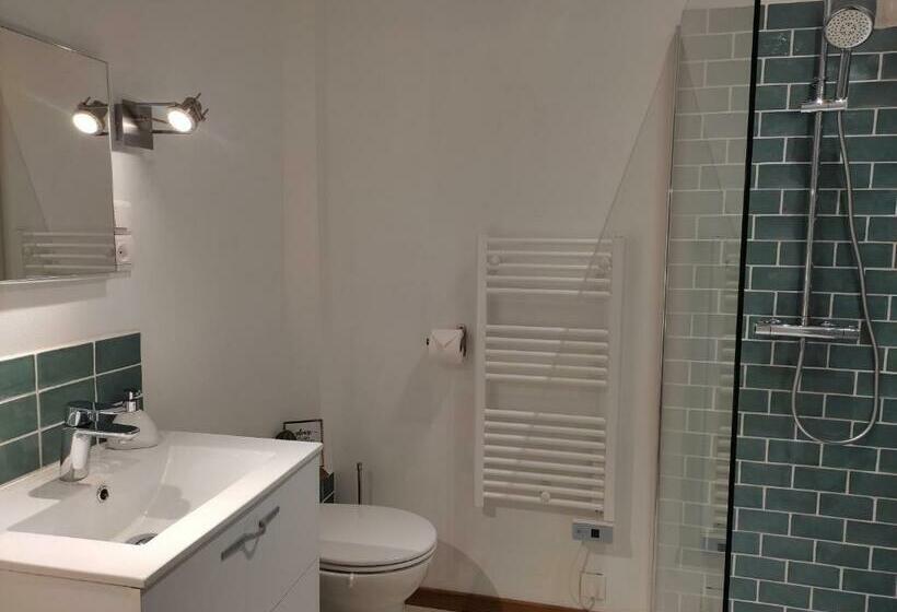 スーペリアールーム, Château De Chauvac   Chambres Et Table D Hôtes Avec Vue Sur La Rivière