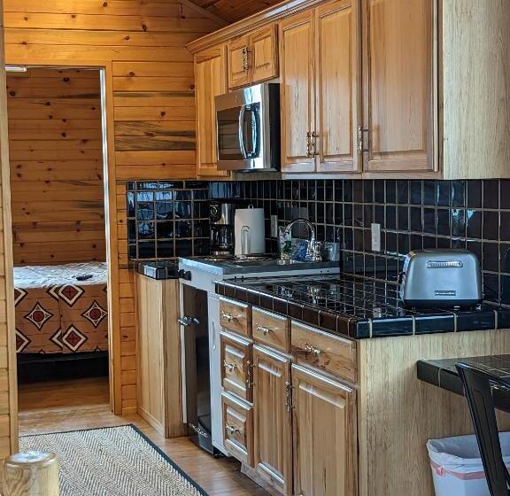 Номер Deluxe, Bridge Of The Gods Motel, Cabins & Rv Park