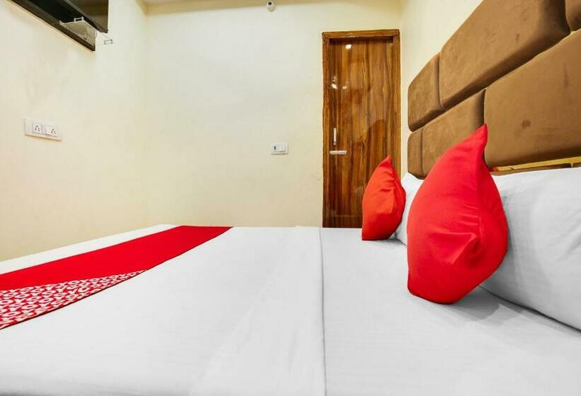 اتاق کلاسیک سه تخته, Oyo Flagship 80943b  Blue Shine