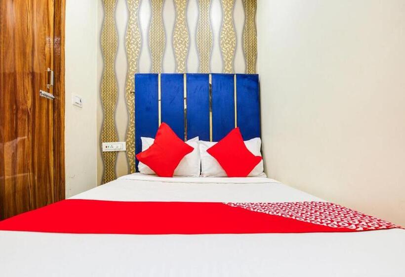 اتاق کلاسیک سه تخته, Oyo Flagship 80943b  Blue Shine