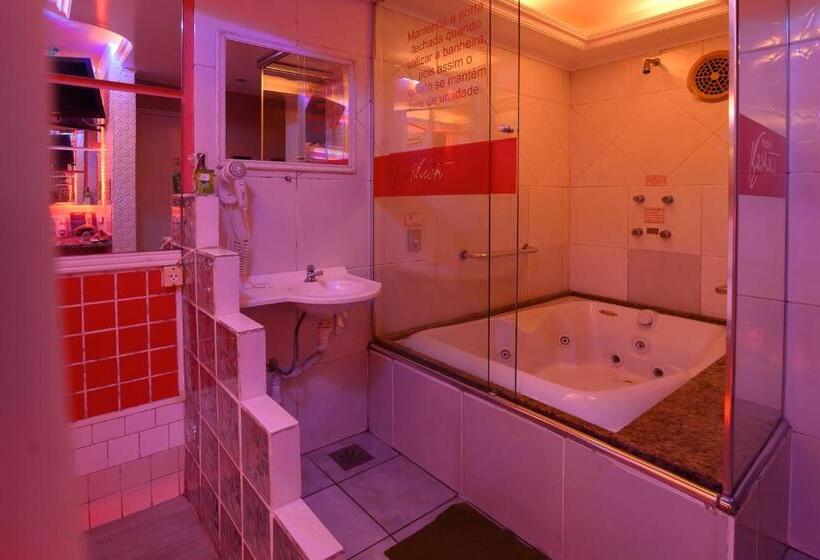 자쿠지 스위트, Motel Kaskata