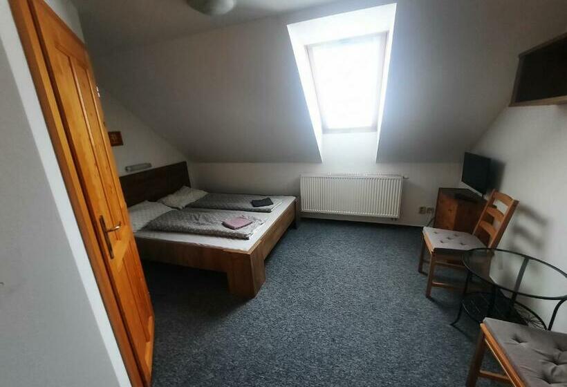 스탠다드 룸, Restaurace A Penzion Na Stráni