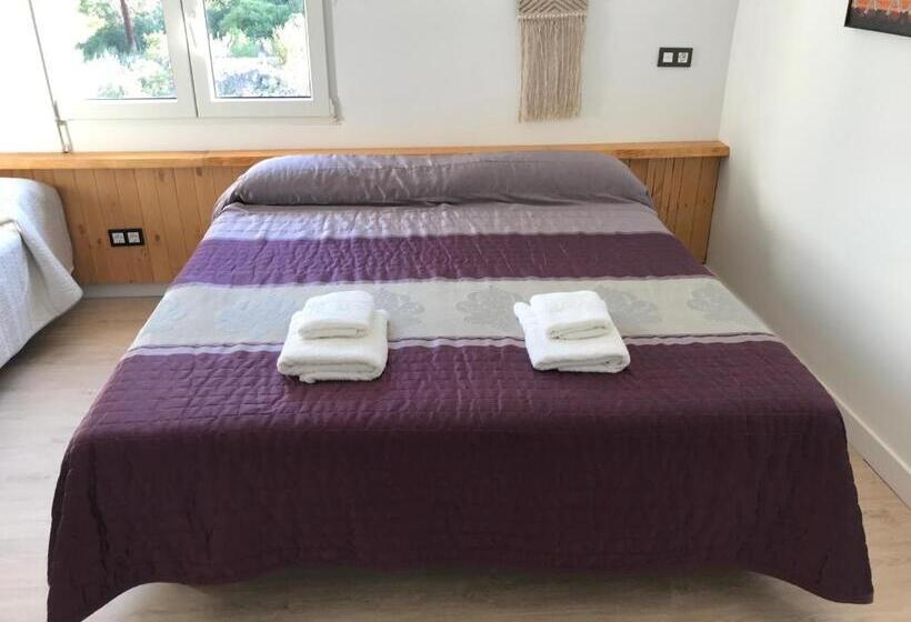 חדר קומפורט לשלושה, Casa Raíces Del Montgo