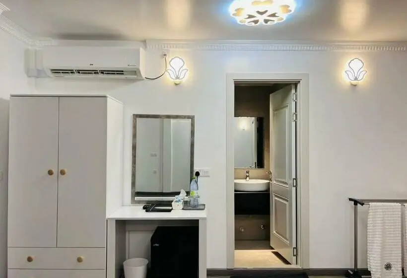 اتاق لوکس با تخت بزرگ, Sis Tourist Villa, Mathiveri, Maldives